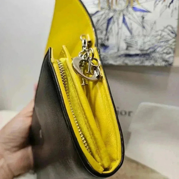 Dior Rencontre Black/Yellow Wallet-On-Chain - Picture 6 of 16